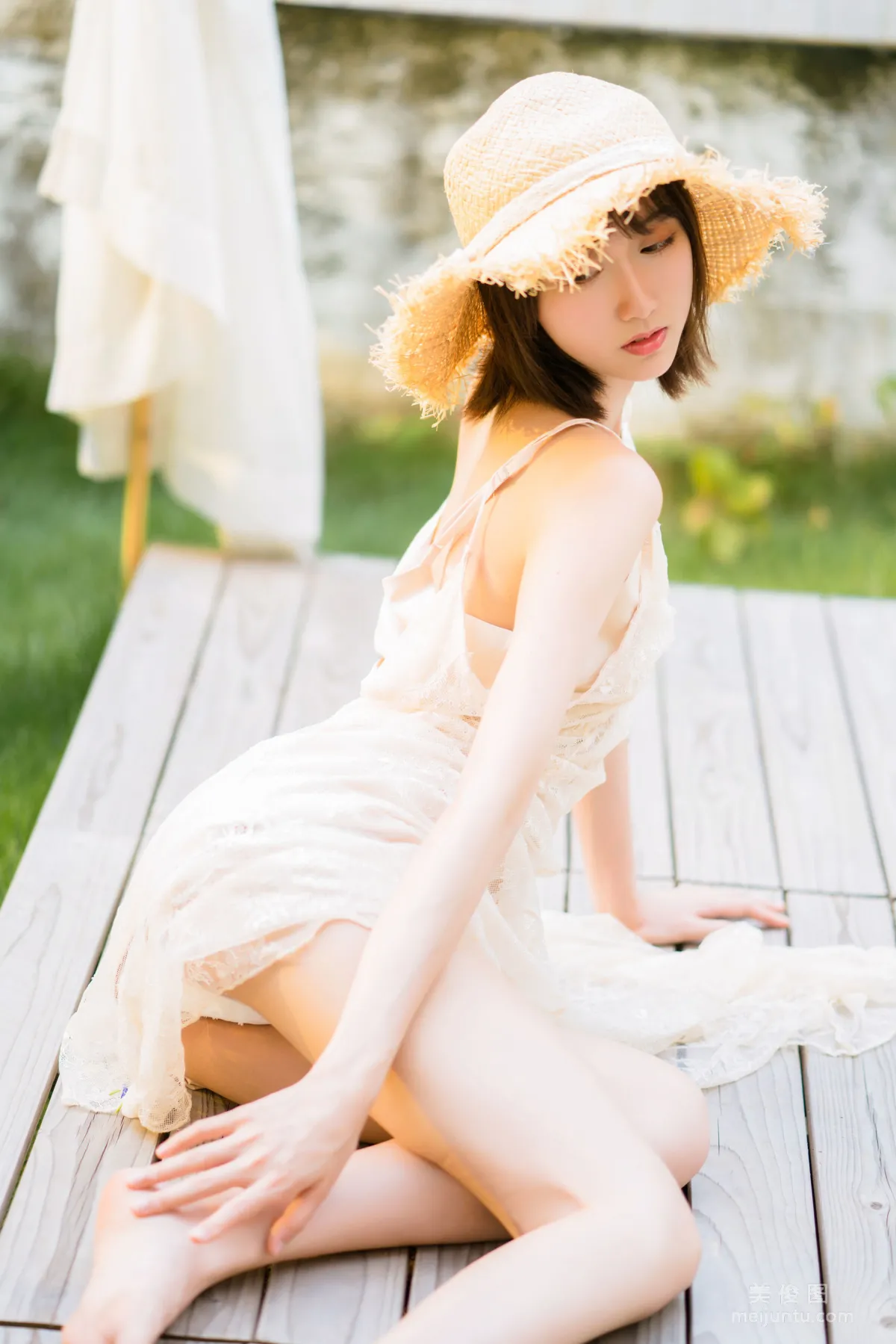 [Web Idol COSER] Mu Mianmian OwO - Moist Breeze Photo Set photo 63