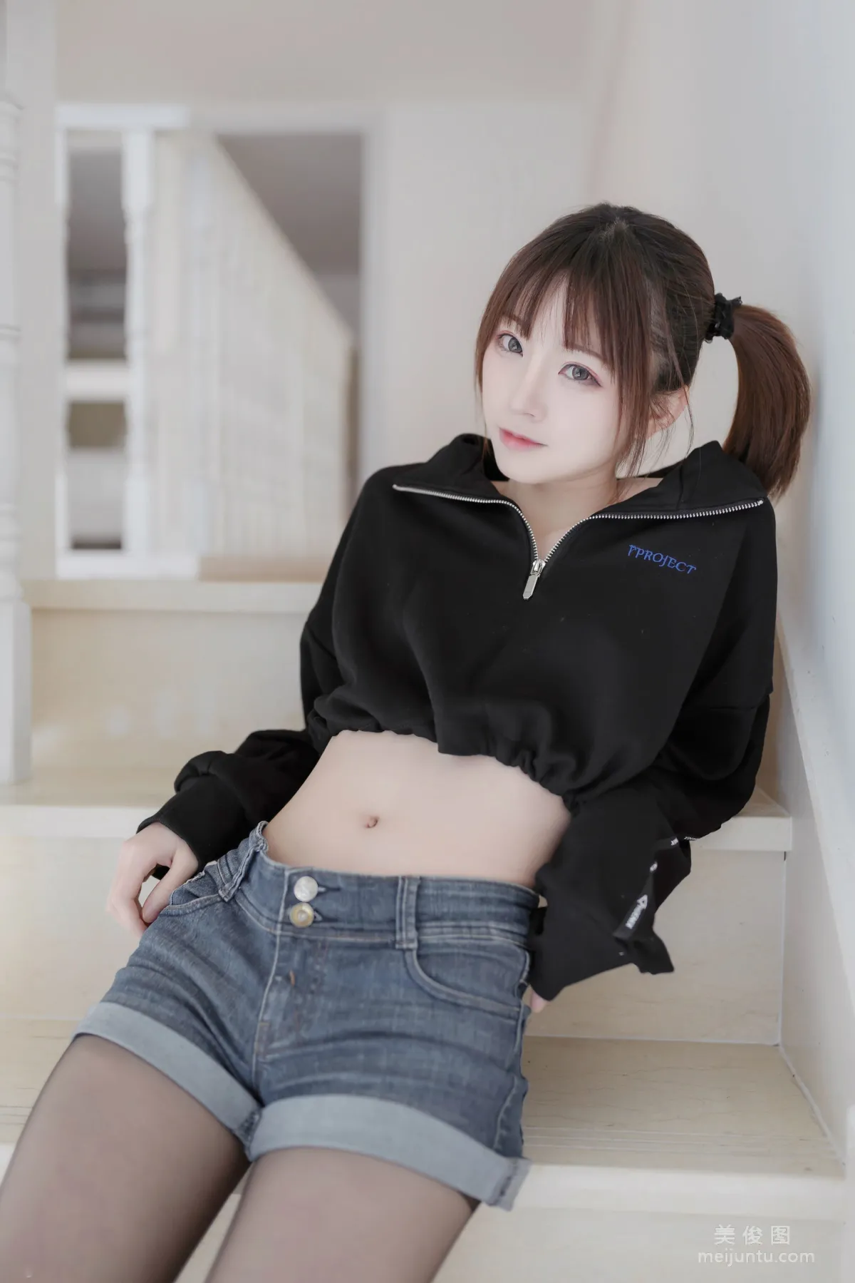 Qi Tailang: Web Idols photo 4