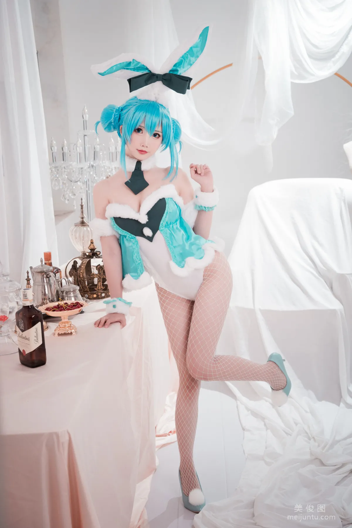 [Web Idols] Mianbing Xianer - Hatsune Bunny Girl Photo Set photo 5