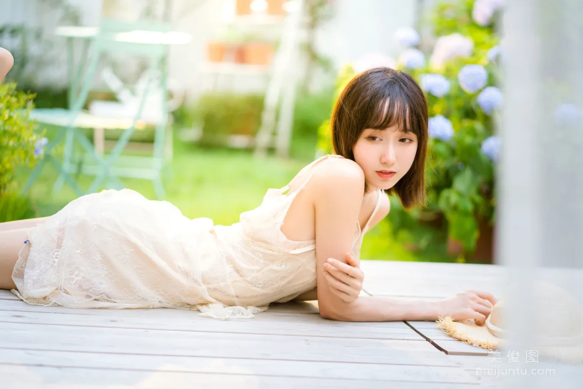 [Web Idol COSER] Mu Mianmian OwO - Moist Breeze Photo Set photo 20