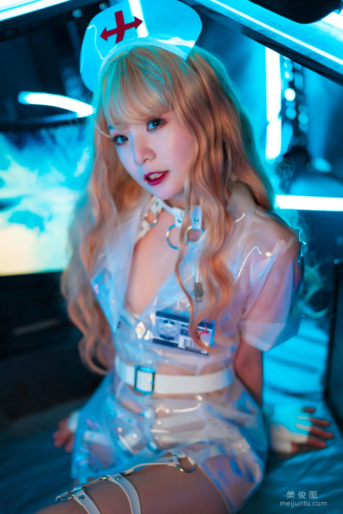 [Internet Celebrity COSER] Cute Girl Shi Qingshui, Quirky Cute Nurse Photo Set photo 14