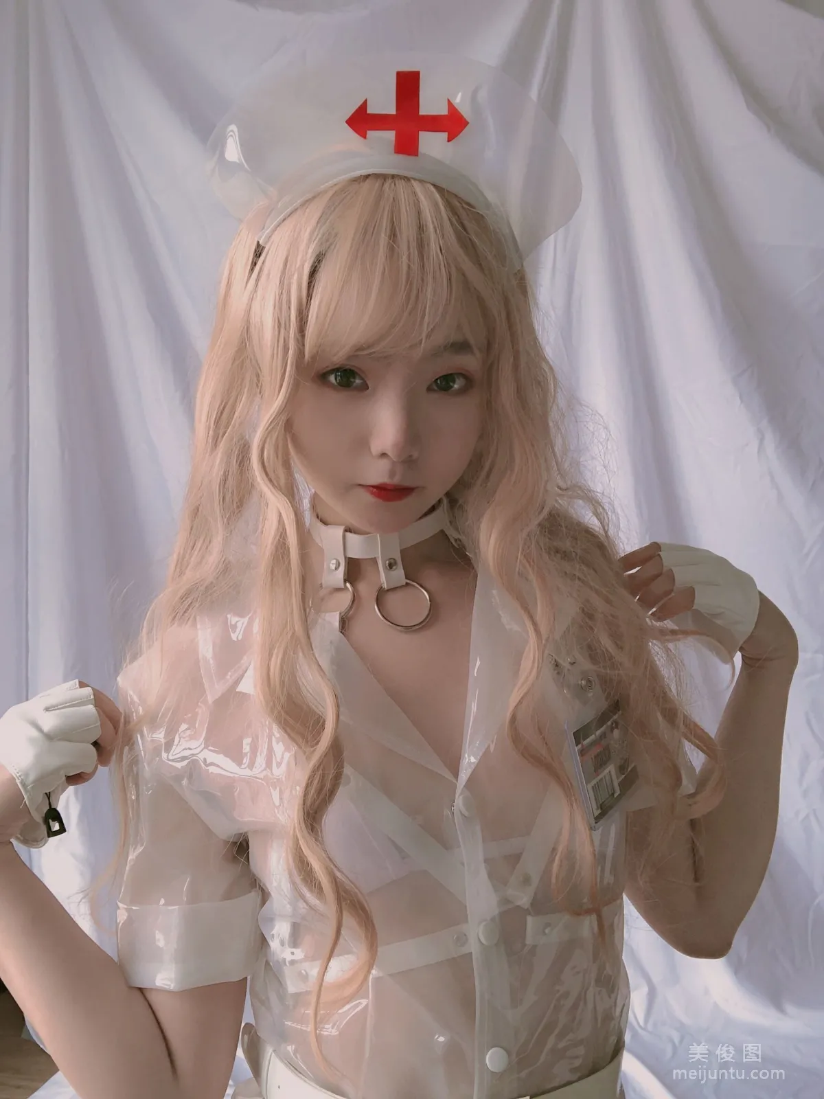 [Internet Celebrity COSER] Cute Girl Shi Qingshui, Quirky Cute Nurse Photo Set photo 33