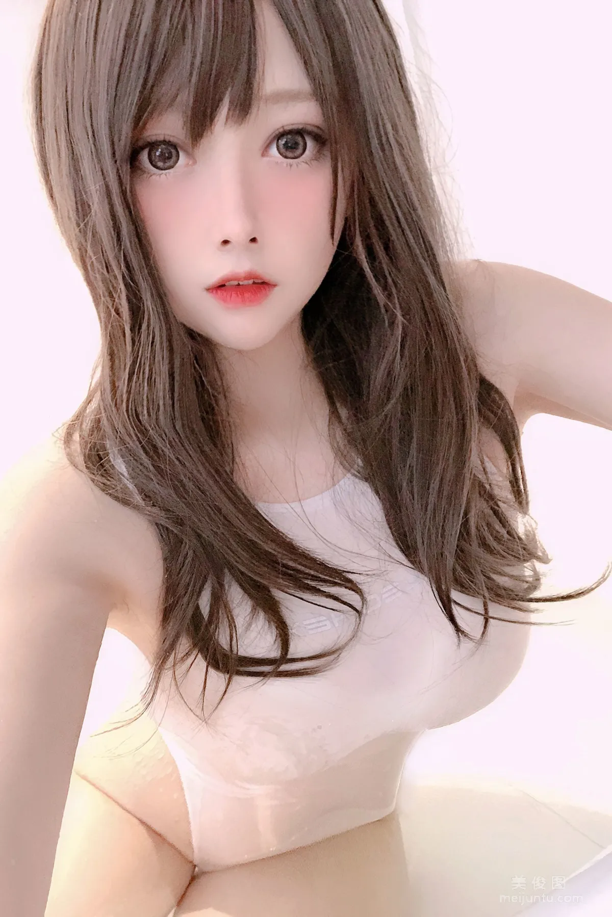 [网红COSER] 念念_D - 白色竞泳 写真集1