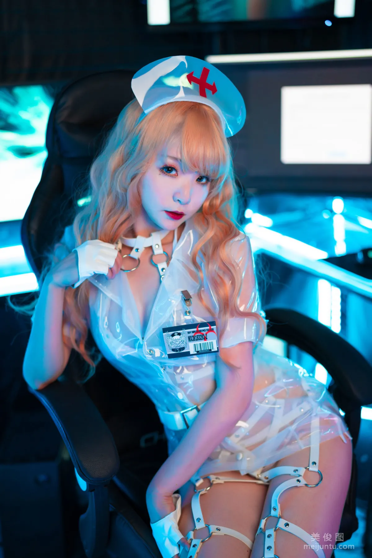 [Internet Celebrity COSER] Cute Girl Shi Qingshui, Quirky Cute Nurse Photo Set photo 4