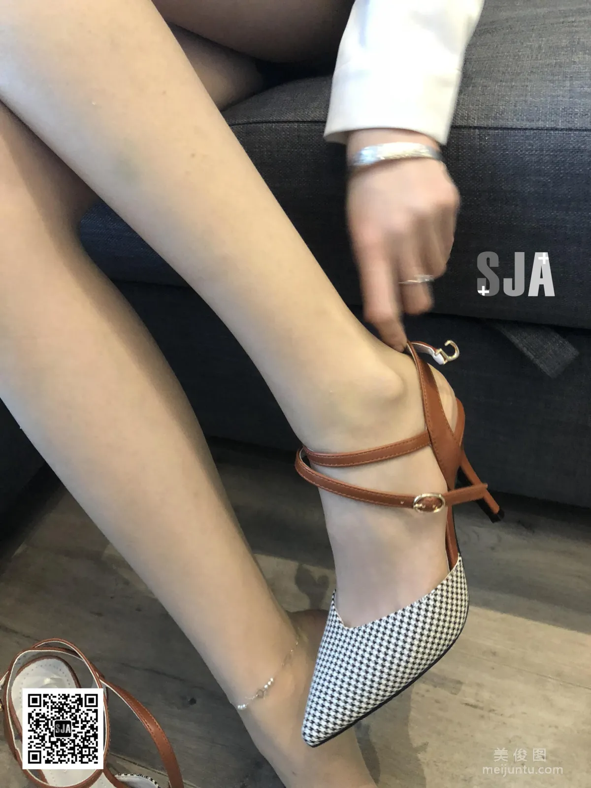 [SJA] Vol.002 Bestie Perspective Slit Photo Set photo 44