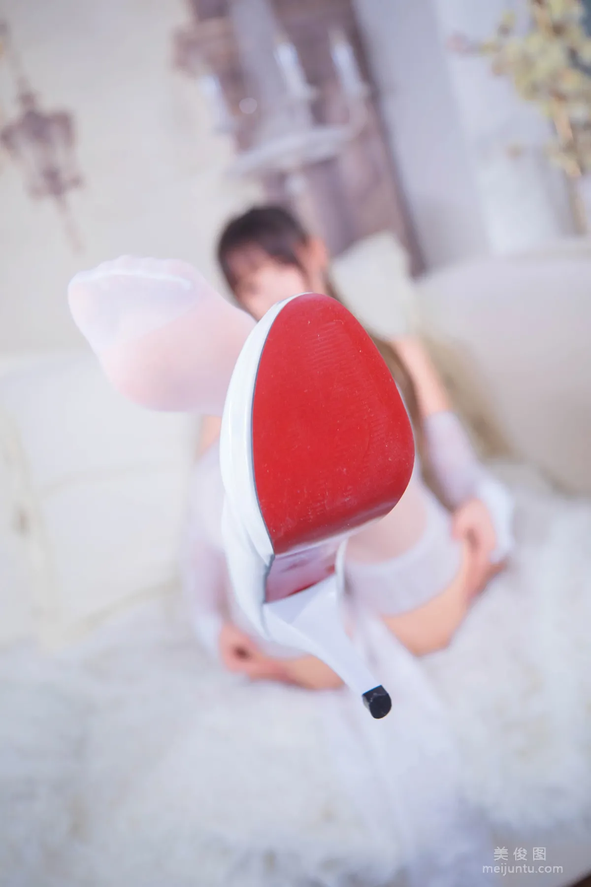 [Web Idols COSER] Kagurazaka Mafuyu, Wind and Moon of the Gods - White Qipao Photo Set photo 41