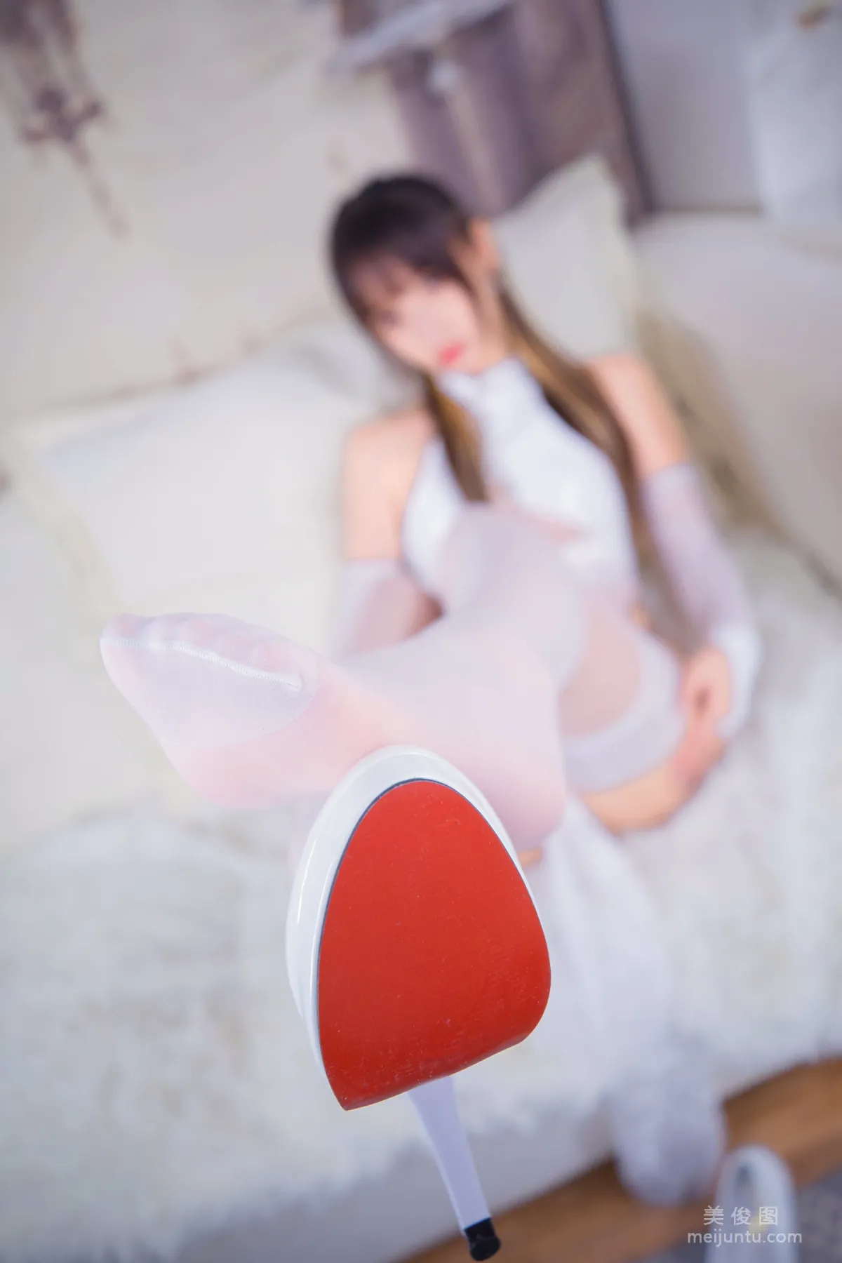 [Web Idols COSER] Kagurazaka Mafuyu, Wind and Moon of the Gods - White Qipao Photo Set photo 39