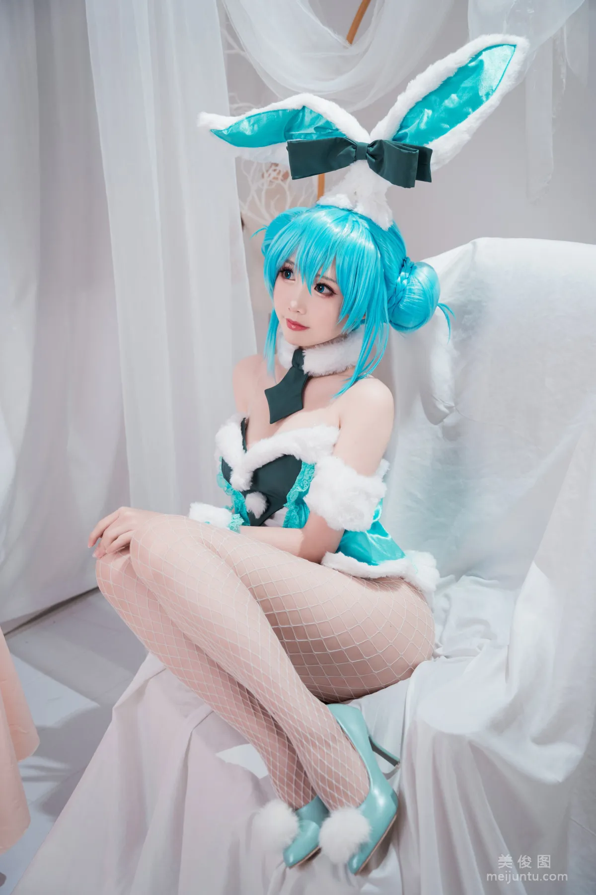 [Web Idols] Mianbing Xianer - Hatsune Bunny Girl Photo Set photo 14