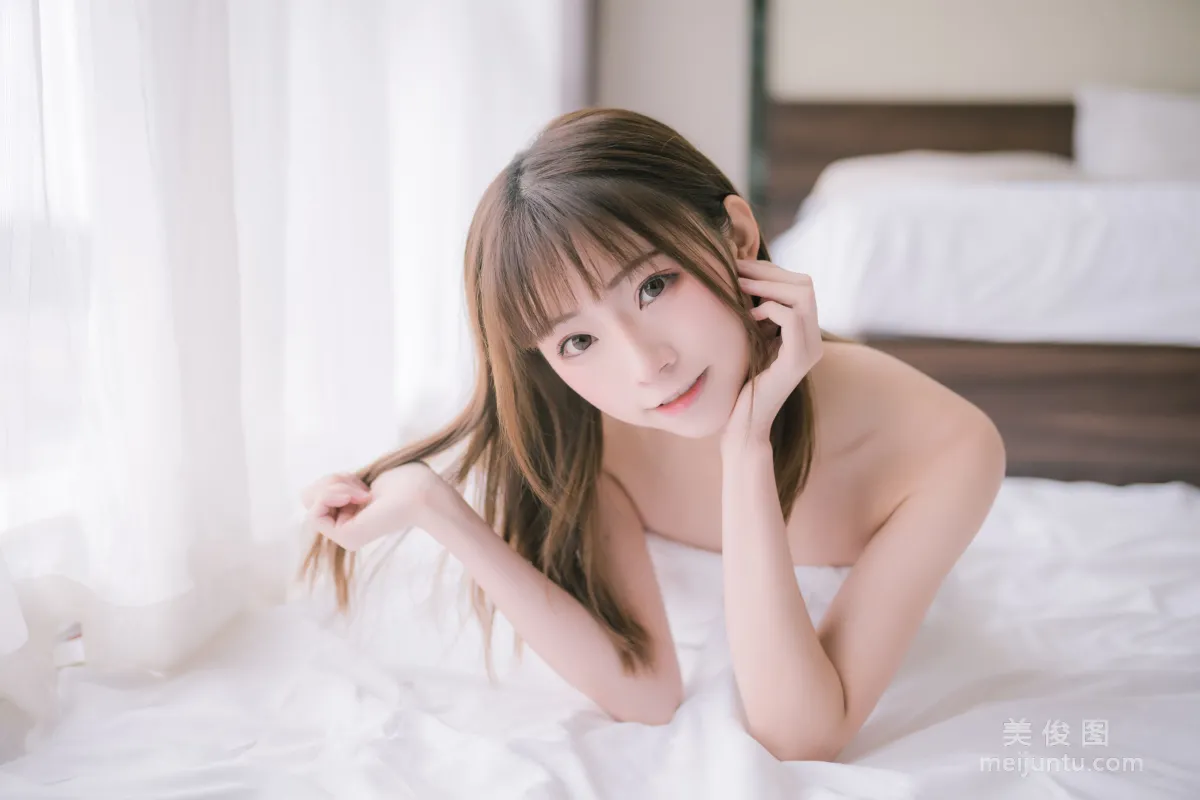 Qi Tailang: Web Idols photo 11