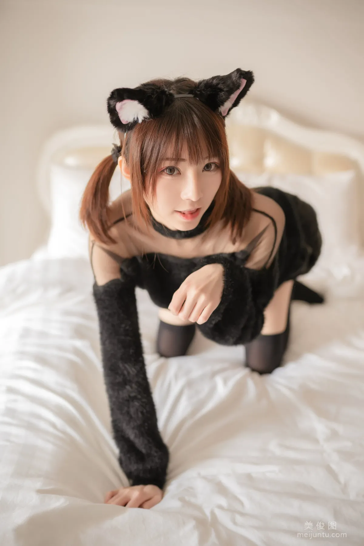 Qi Tailang: Web Idols photo 26