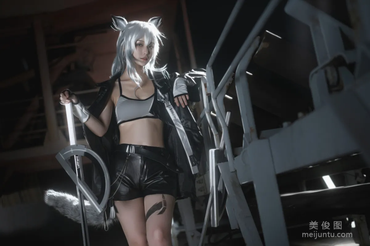 Tieban Shaogui Wu w: Web Idols photo 4