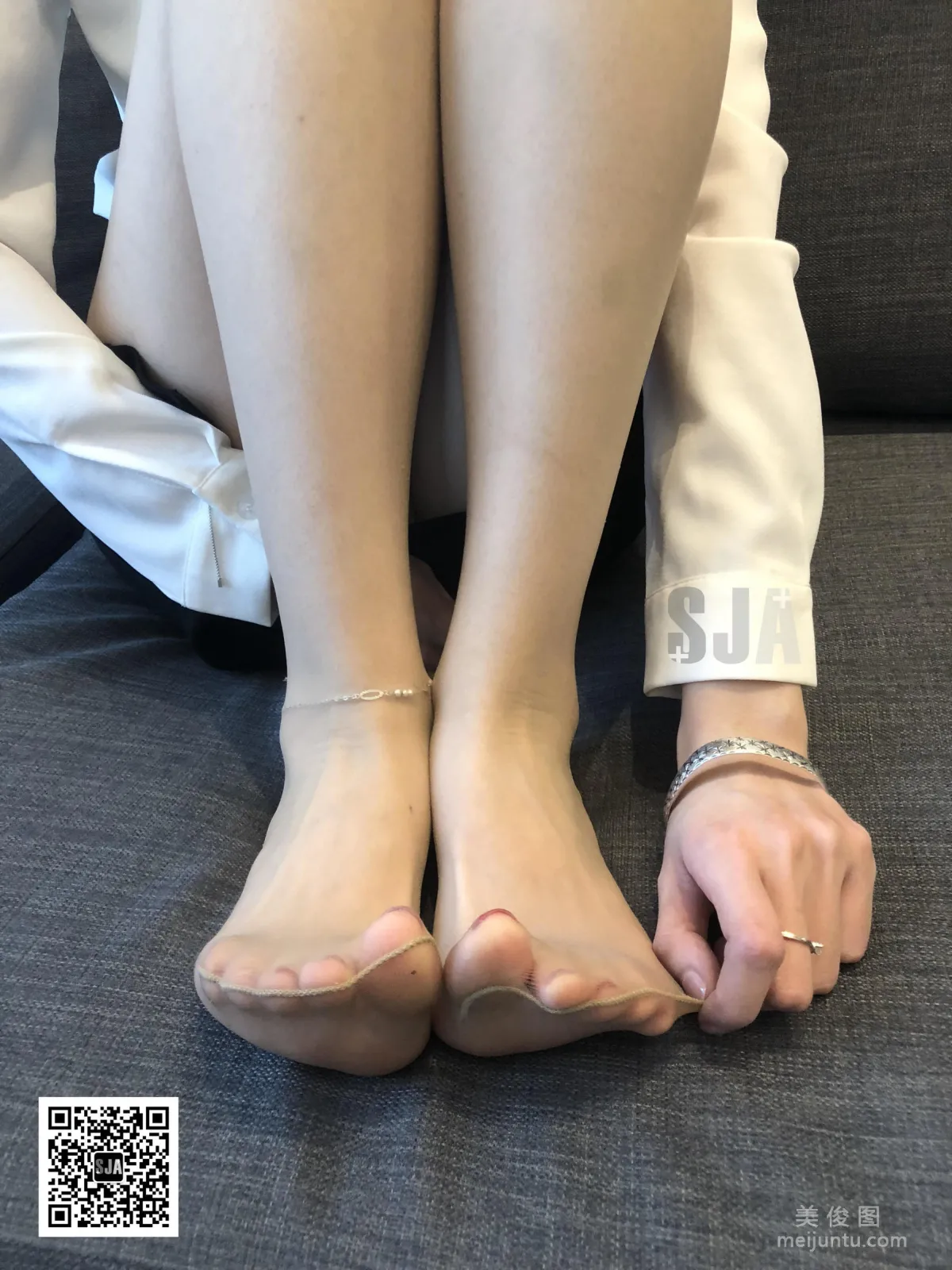 [SJA] Vol.002 Bestie Perspective Slit Photo Set photo 20