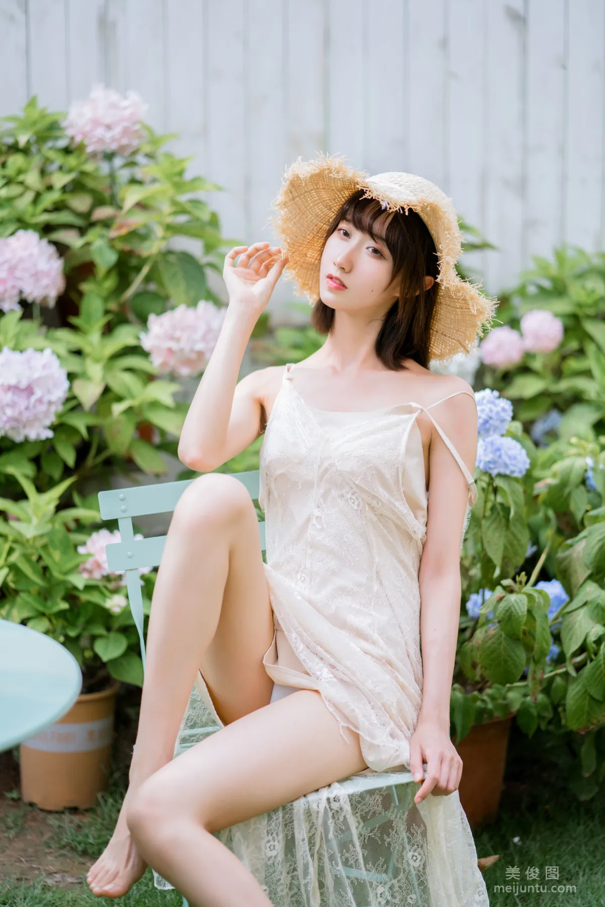 [Web Idol COSER] Mu Mianmian OwO - Moist Breeze Photo Set photo 72