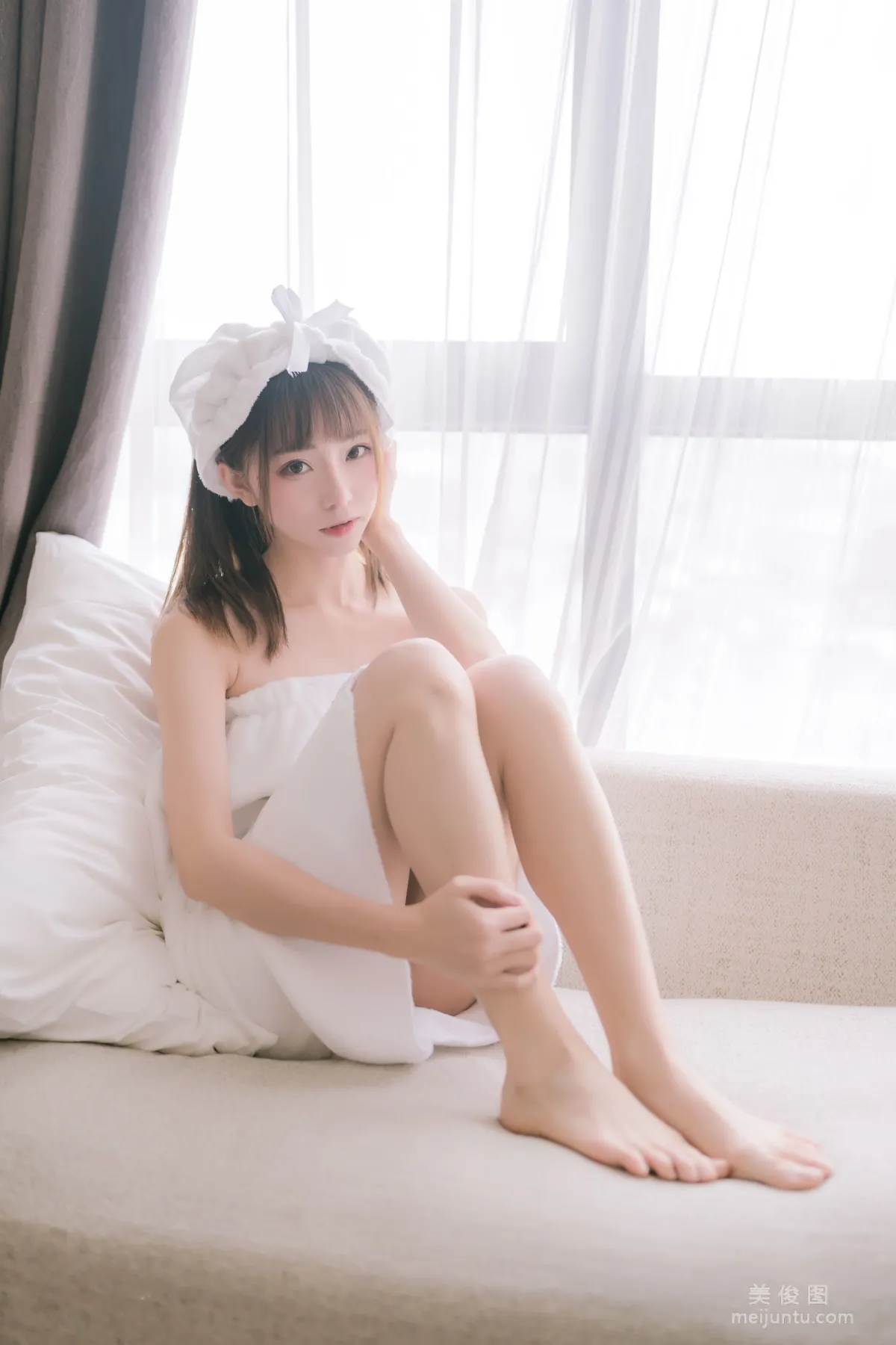 Qi Tailang: Web Idols photo 21