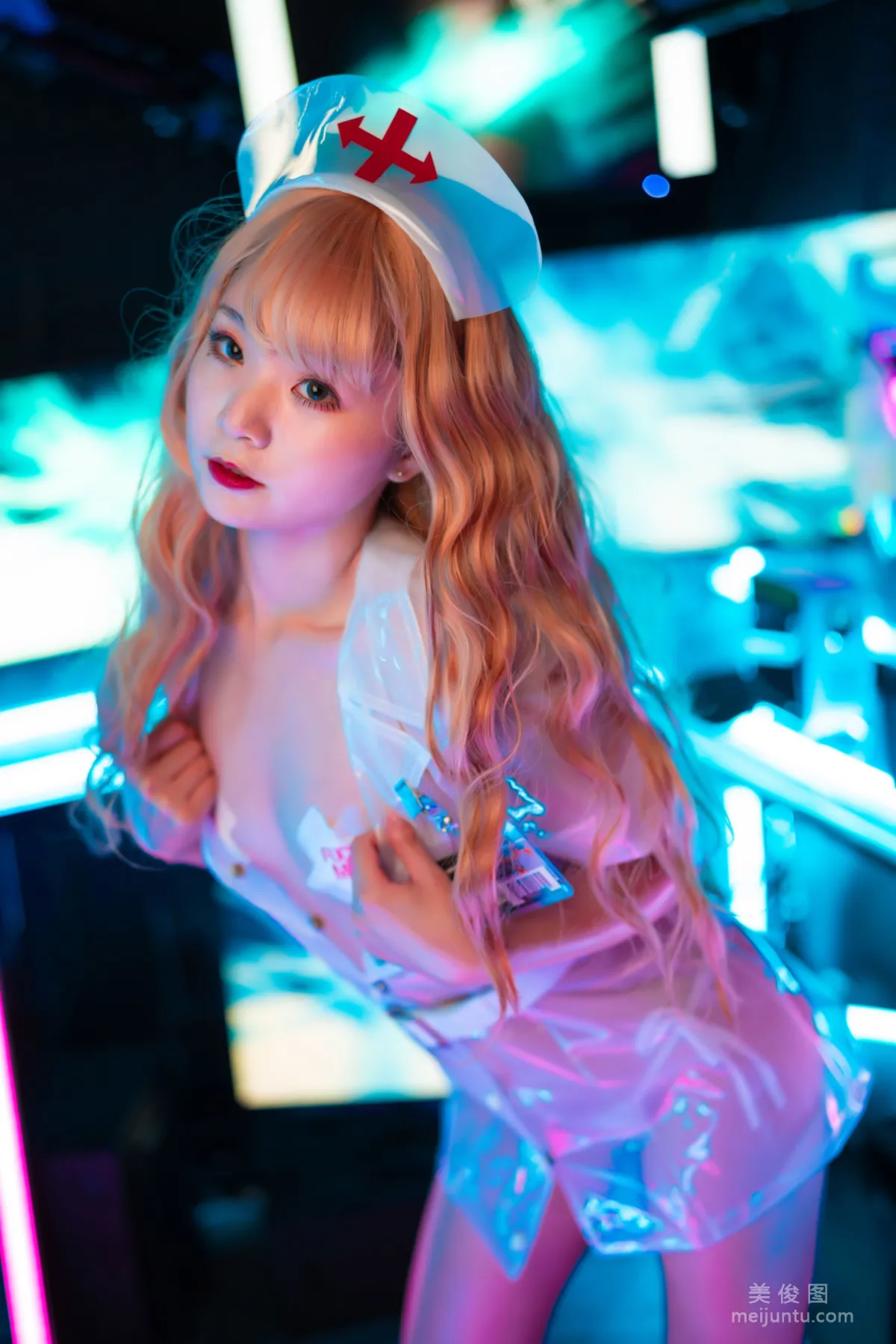 [Internet Celebrity COSER] Cute Girl Shi Qingshui, Quirky Cute Nurse Photo Set photo 34