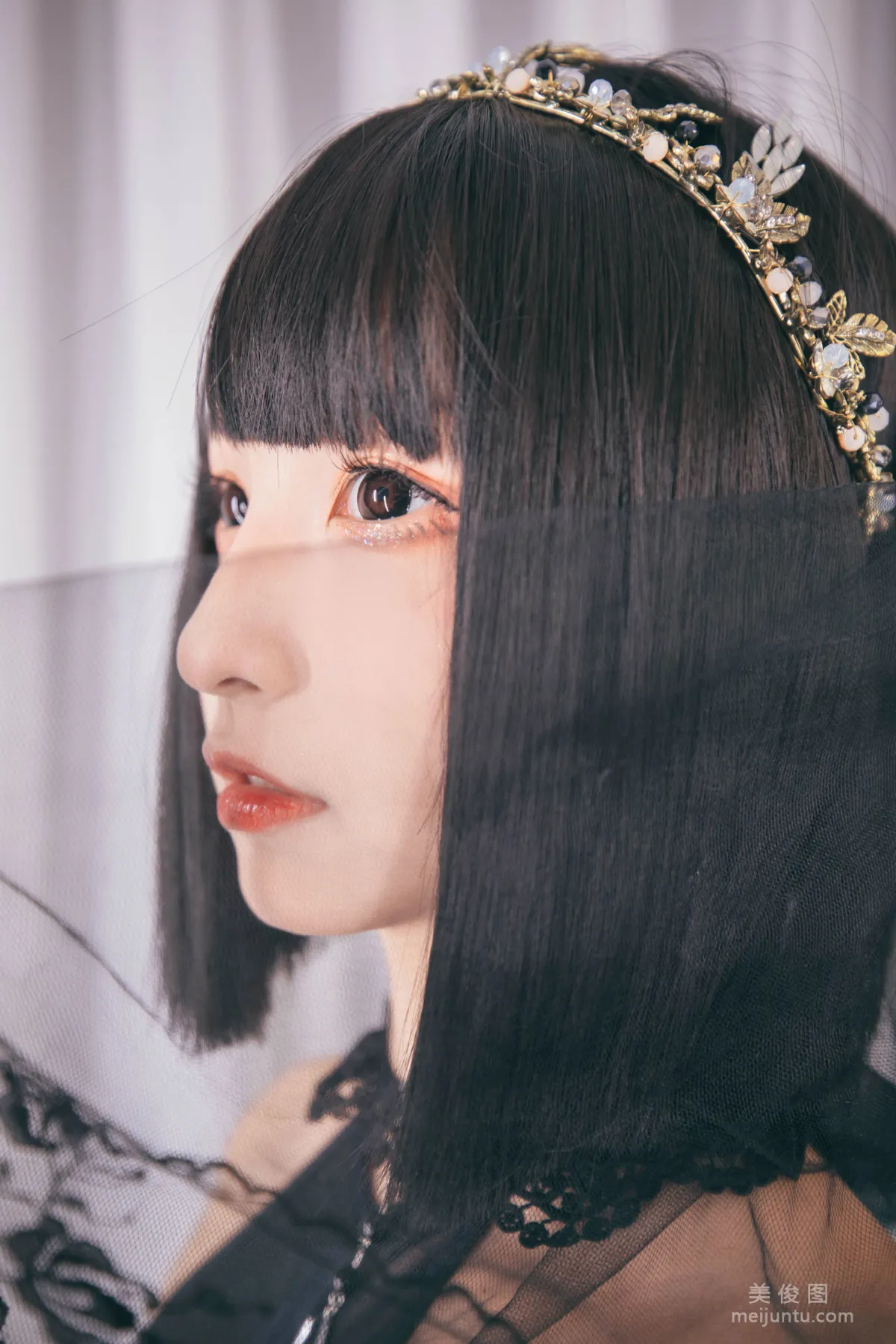 [Web Idols COSER] Shenle Banzhen Dong, Falling into Heaven photo 1