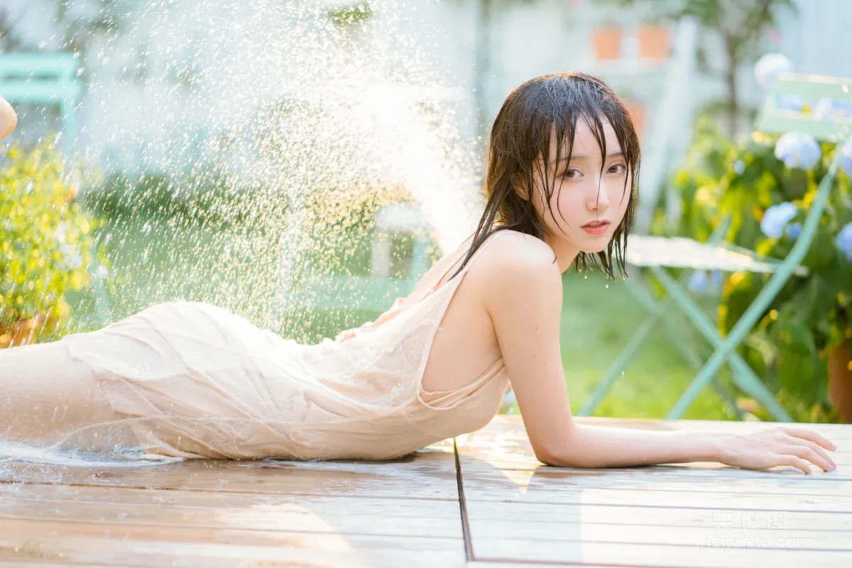 [Web Idol COSER] Mu Mianmian OwO - Moist Breeze Photo Set photo 9
