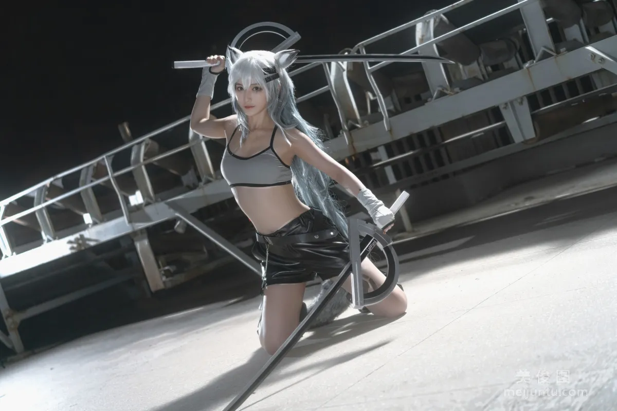 Tieban Shaogui Wu w: Web Idols photo 10