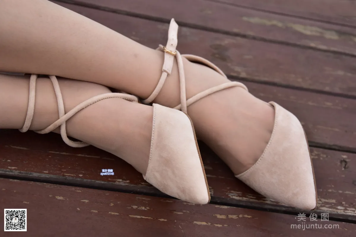 [DaSheng] No.022 Rou Rou - Snagged Stockings, Hazy Feet photo 13