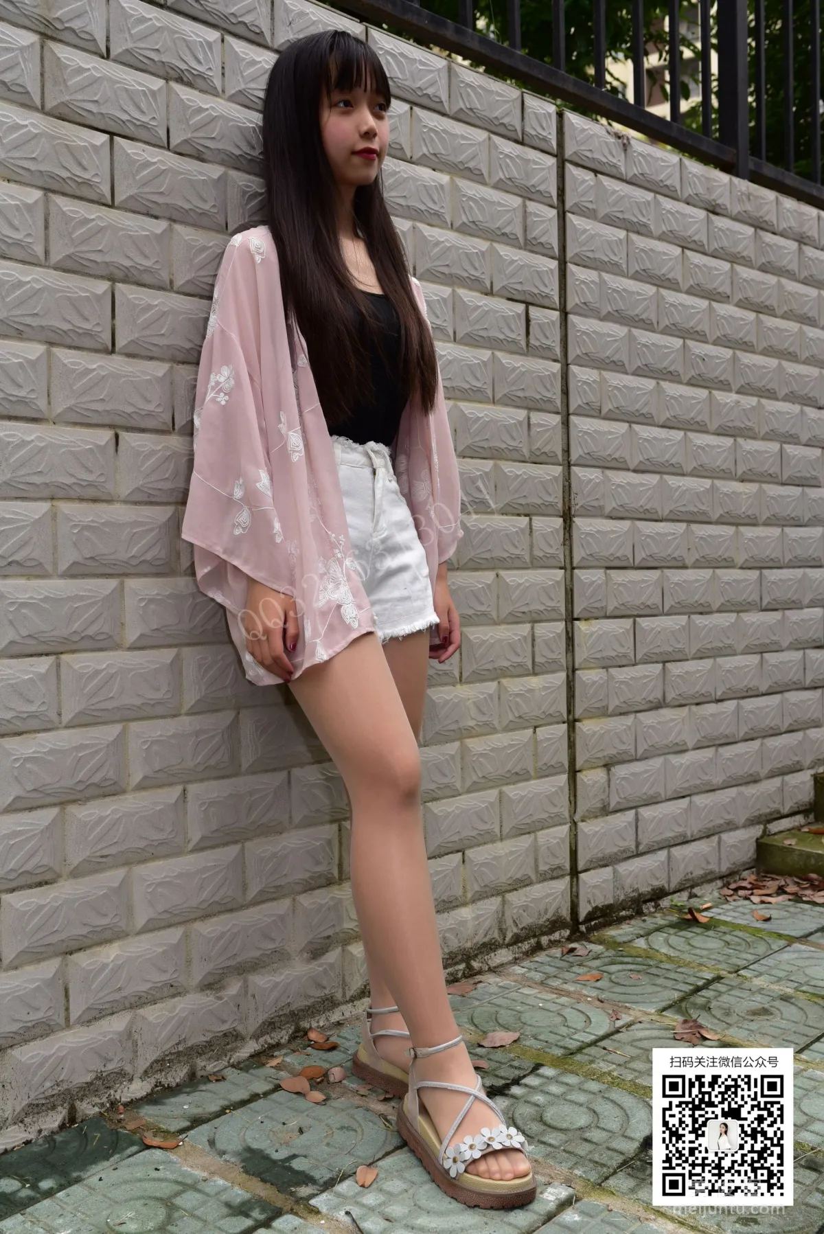 [DaSheng] No.037 Cheng Cheng - Cute Girl's Glossy Stockings photo 2