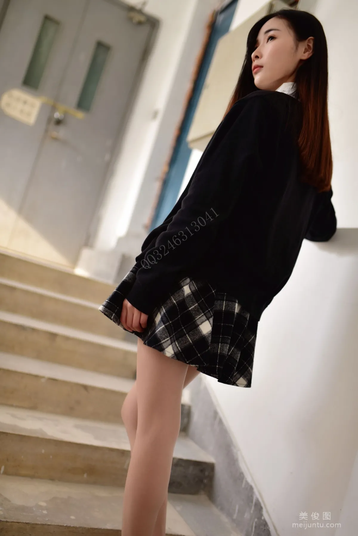 [大生模拍] No.055 婉儿 - 经典肉丝配黑高4