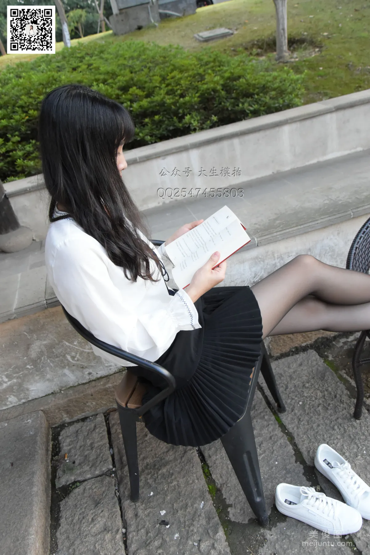 [DaSheng] No.041 Jia Jia - There Are Black Stockings in Books photo 39