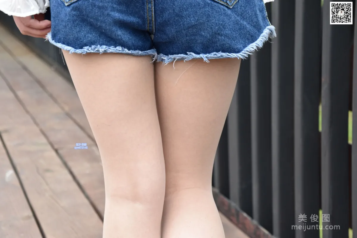 [DaSheng] No.015 Qi Qi, Short Skirt and Flesh-Colored Stockings in the Park photo 102