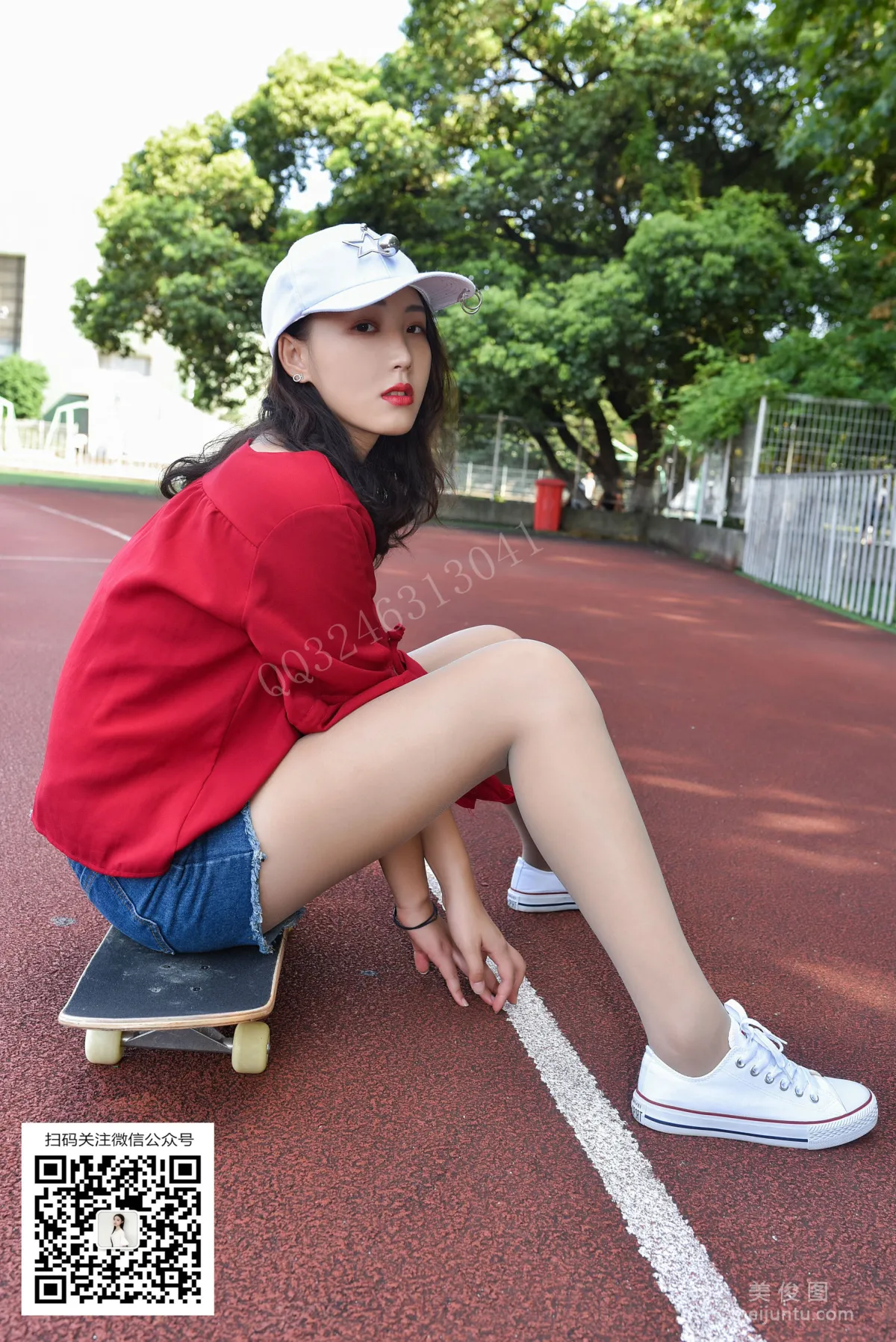 [DaSheng] No.078 Yue Yue, Wearing Stockings to Play on a Skateboard photo 8