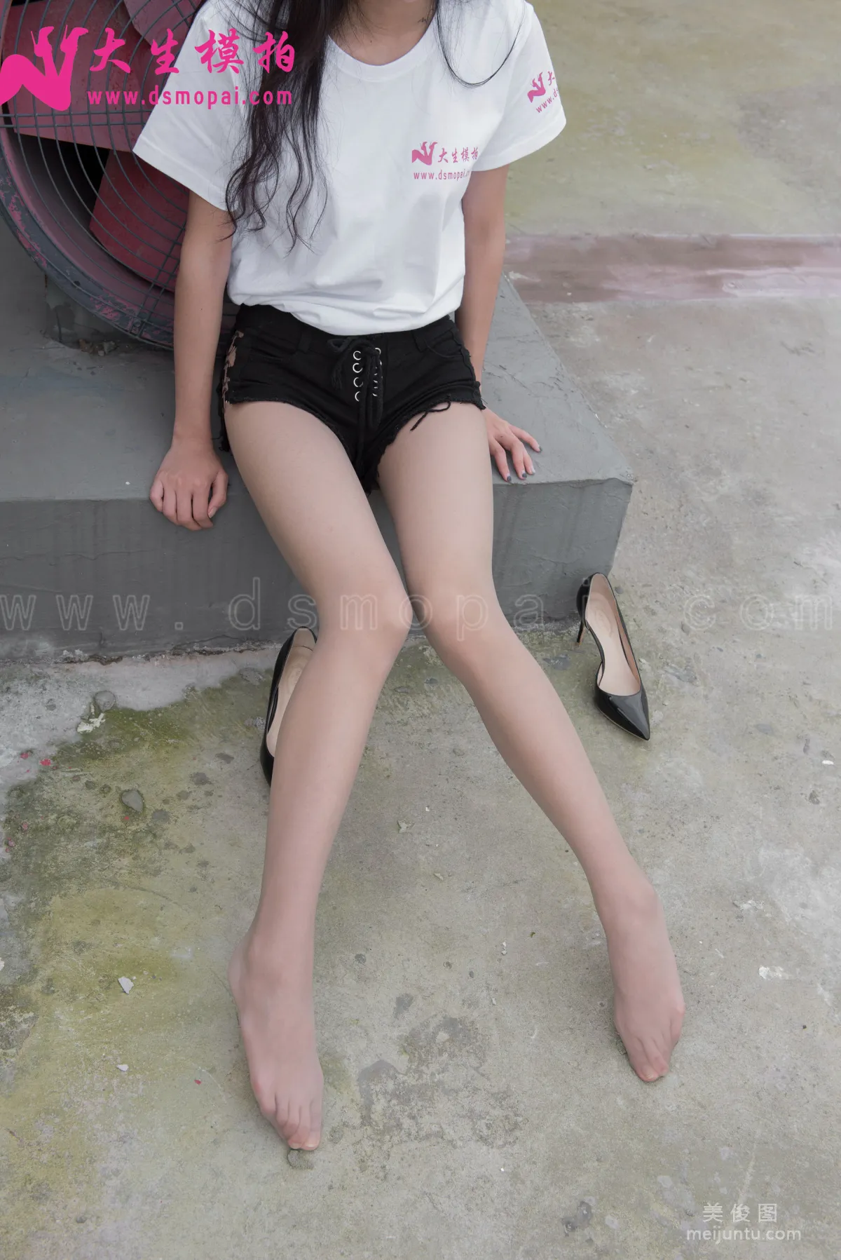 [DaSheng] No.134 Xiao Qi, Under the Shorts, Only Stockings photo 74
