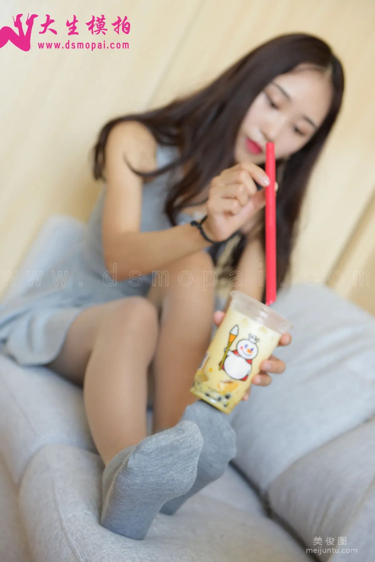 [DaSheng] No.140 Fei Fei - The Interweaving of Milkshake and Cotton Stockings with Flesh-Tone Stockings photo 28