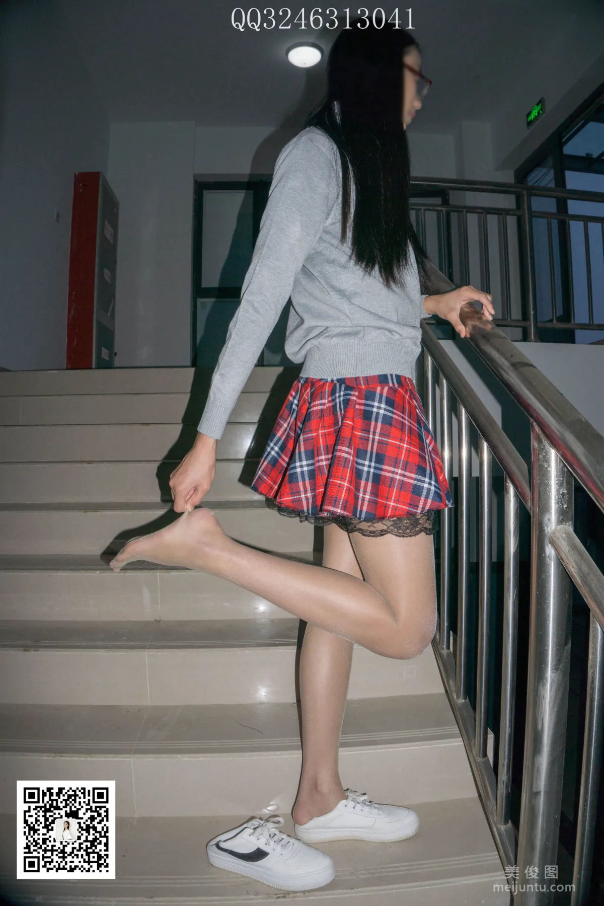 [DaSheng] No.099 Xuan Xuan - Shiny Stockings in the Night (Complete Edition) photo 6