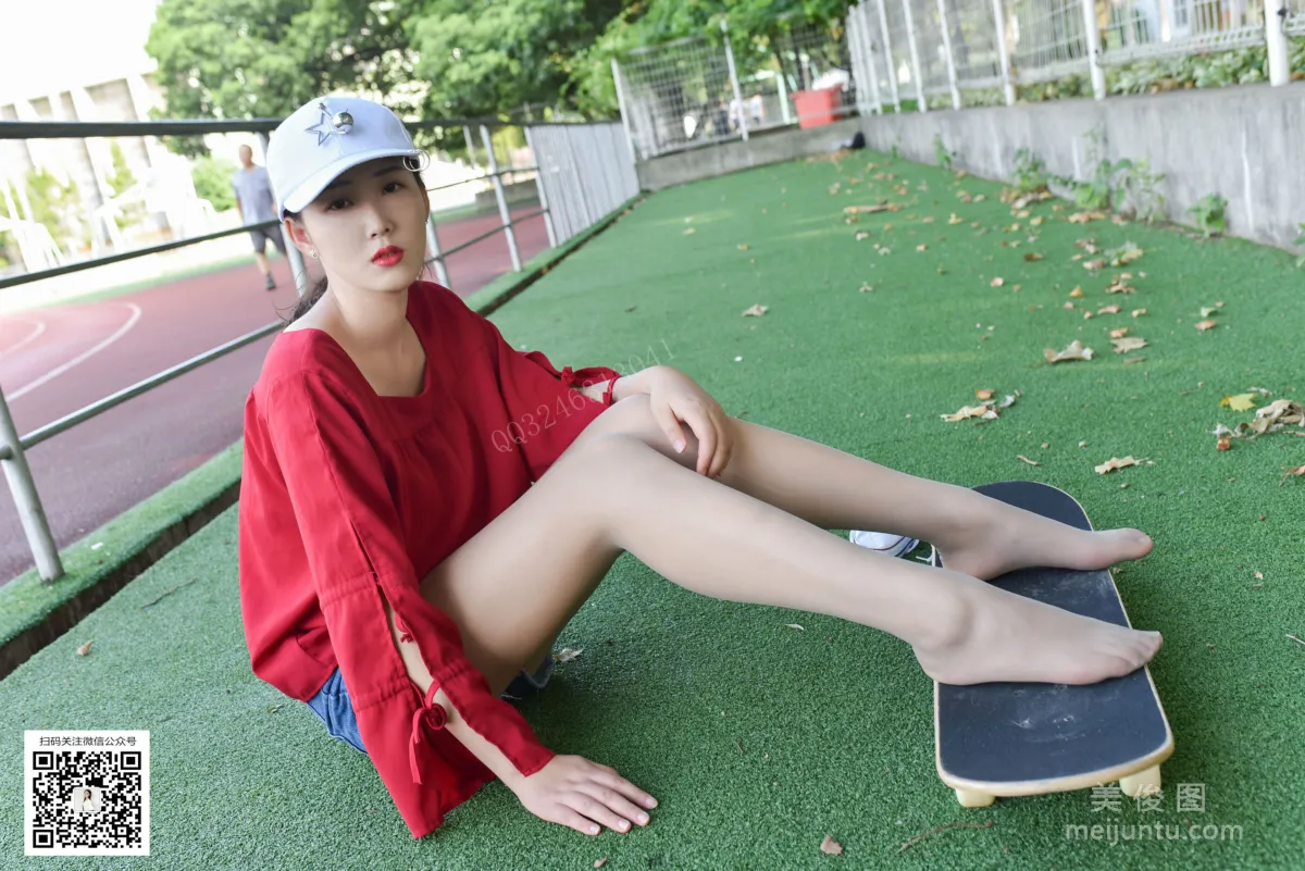 [DaSheng] No.078 Yue Yue, Wearing Stockings to Play on a Skateboard photo 33
