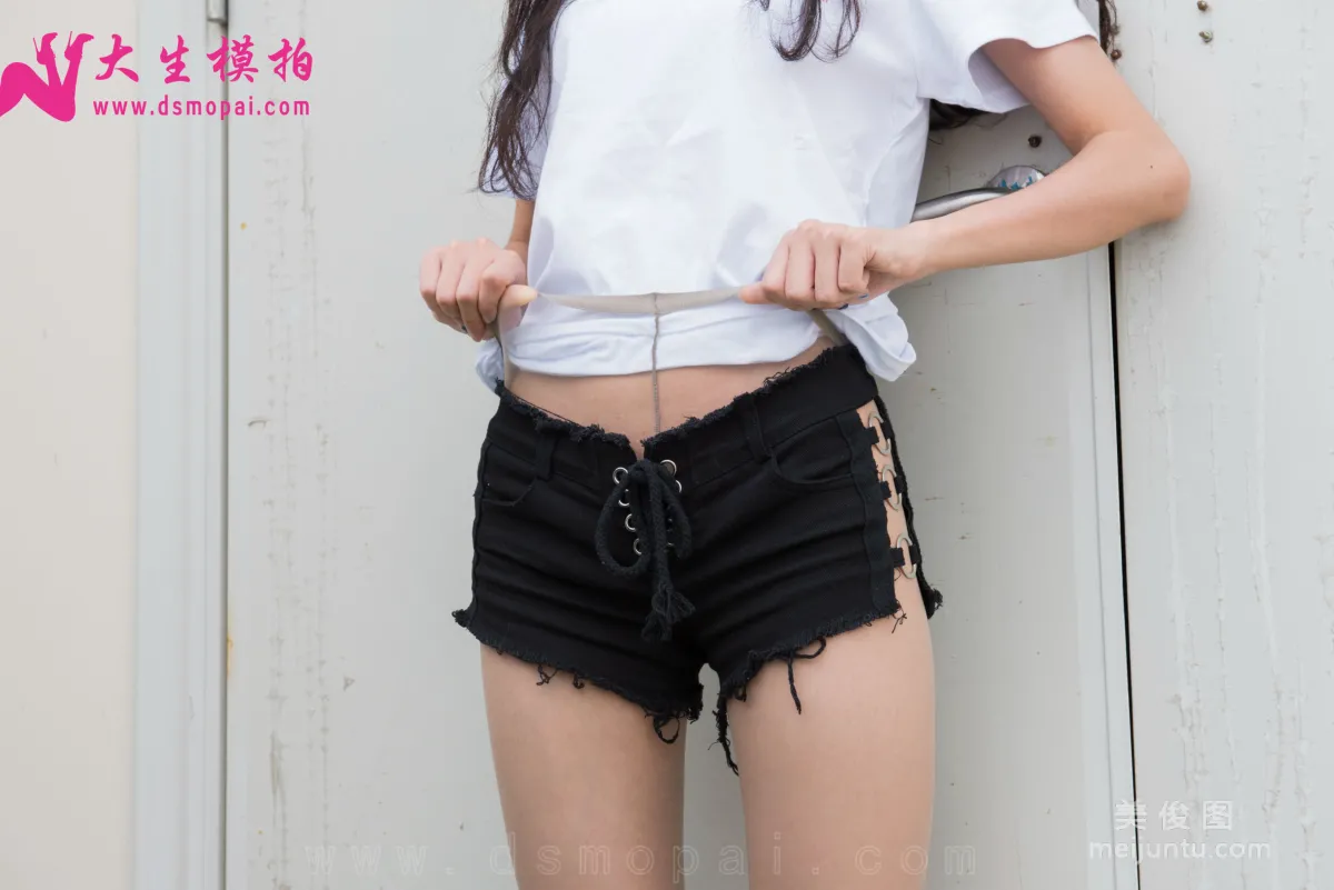 [DaSheng] No.134 Xiao Qi, Under the Shorts, Only Stockings photo 43