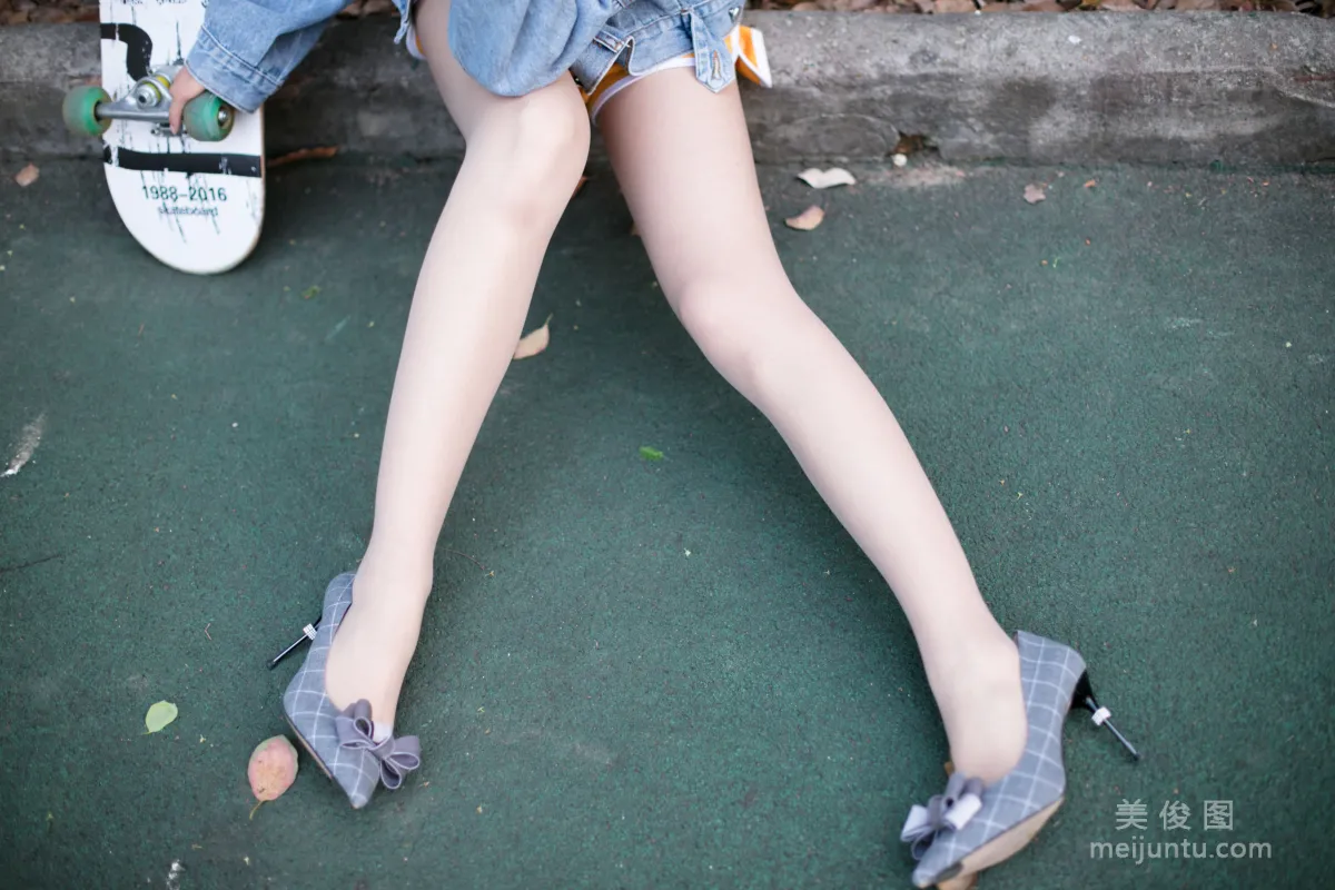 Xiao Chengzi: Naisi No. 059 photo 12