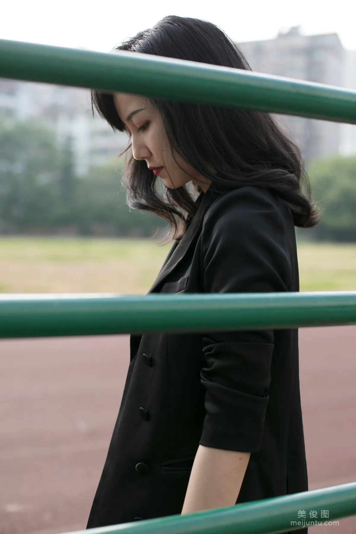 [奈丝] NO.061 小啊刀 - 西装&短裙&黑丝36