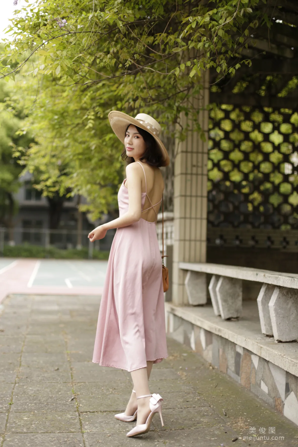 [Naisi] NO.105 Cheng Xi - Backless Lace-Up Vacation Length photo 19