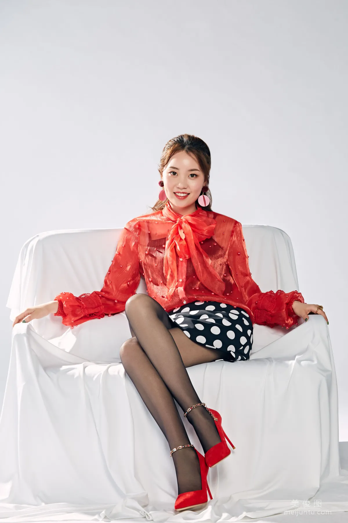 Lu Lu: Naisi No. 041 photo 16