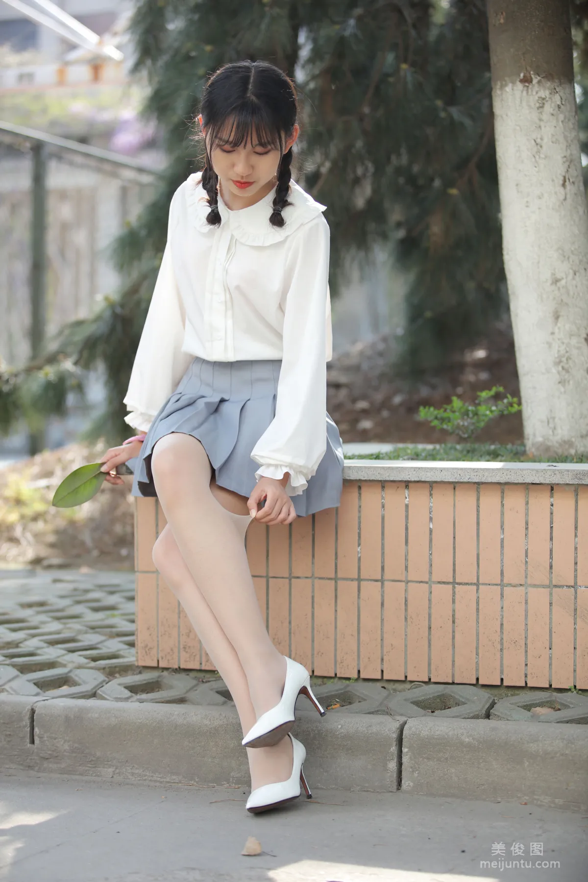 [Naisi] NO.072 Xiao Chengzi - Ponytail and White Pleated Skirt photo 31