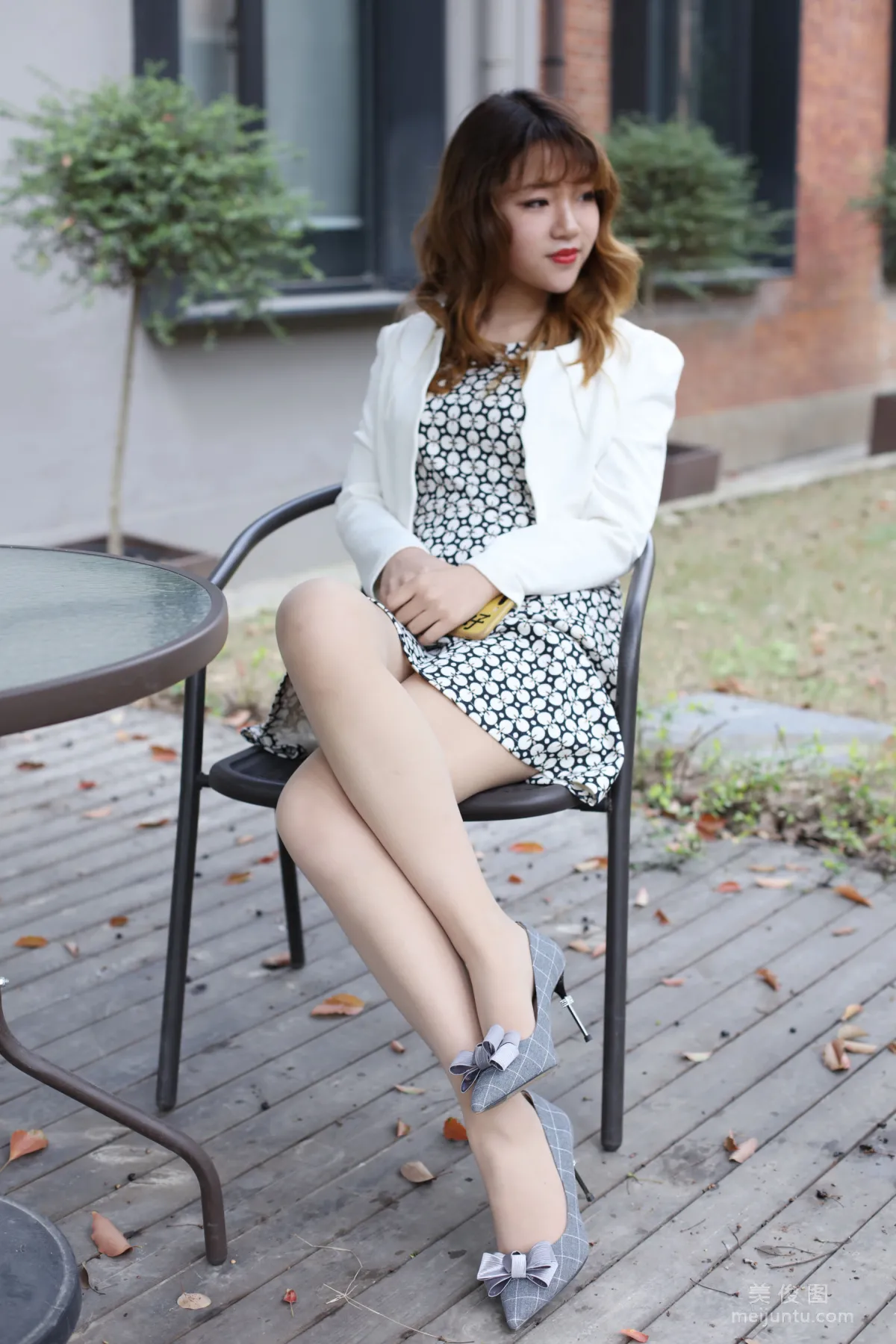 [Naisi] NO.095 Gao Gao, Sitting Quietly in the Courtyard, Examining the Meat Stockings photo 5