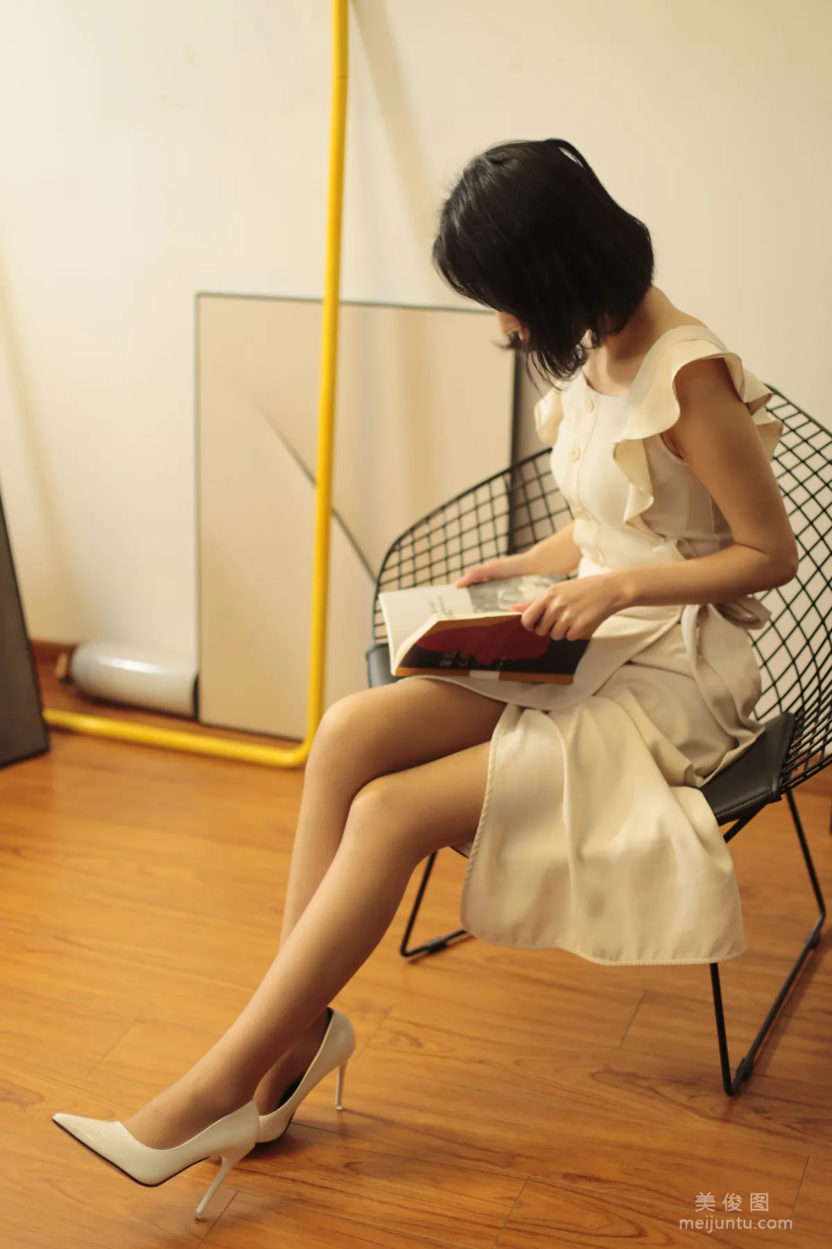 [Naisi] NO.009 Cheng Xi, Do You Choose to Read a Book or Look at Me? photo 10