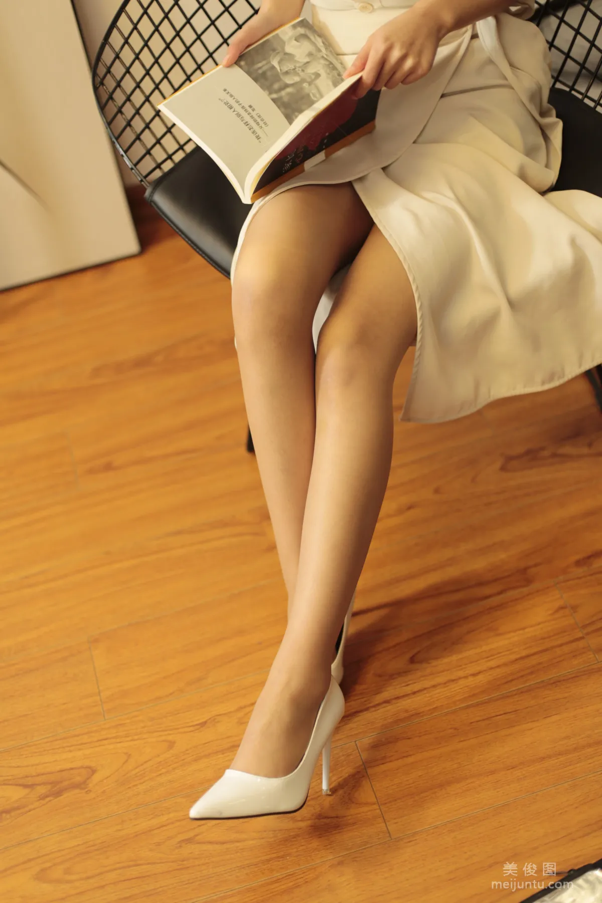 [Naisi] NO.009 Cheng Xi, Do You Choose to Read a Book or Look at Me? photo 12