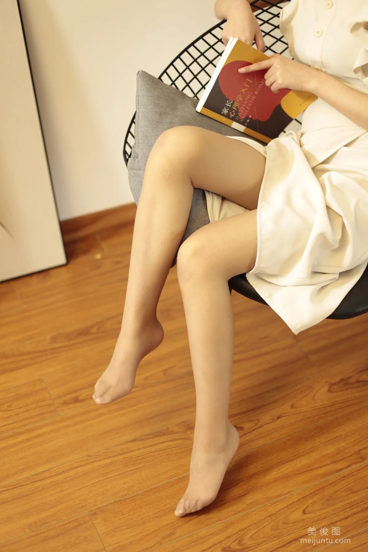 [Naisi] NO.009 Cheng Xi, Do You Choose to Read a Book or Look at Me? photo 19