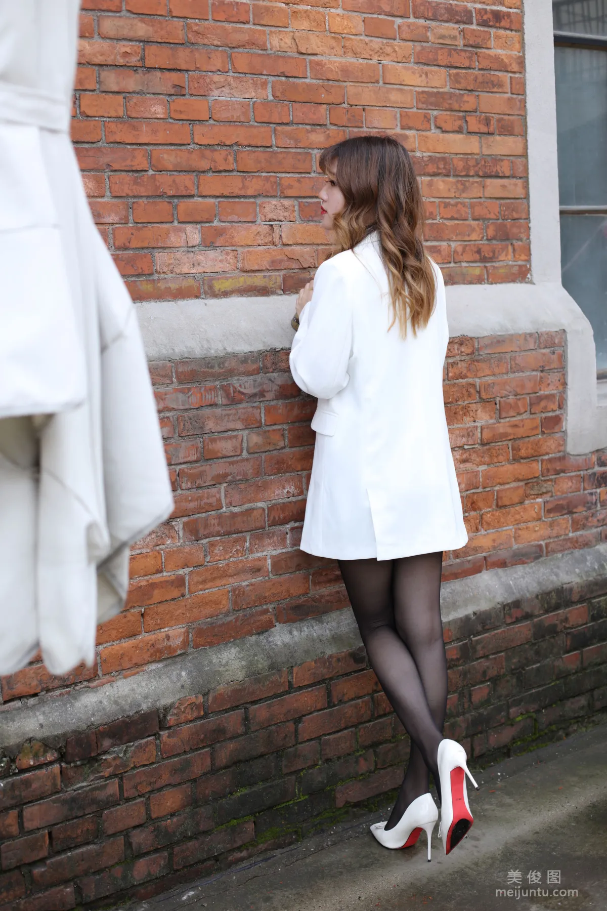 [Naisi] NO.100 Gao Gao - Black and White Perfect Match photo 14