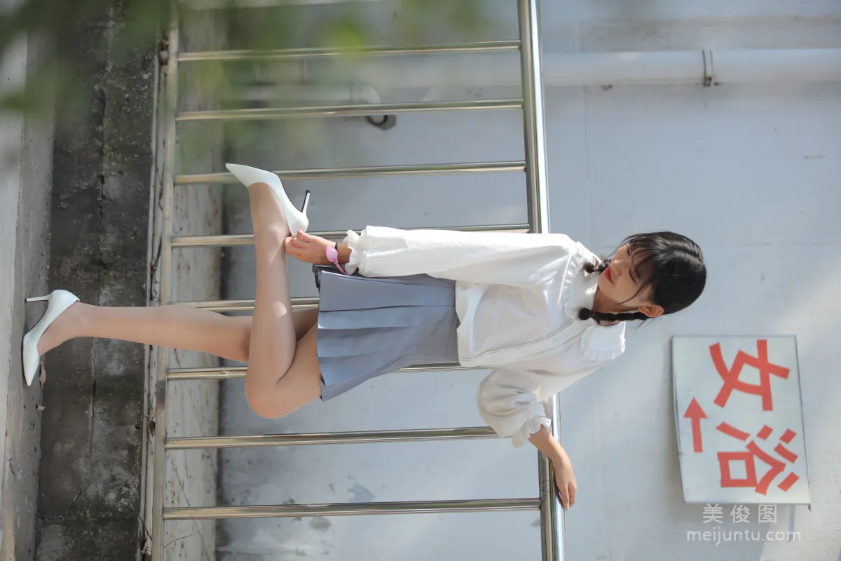[Naisi] NO.072 Xiao Chengzi - Ponytail and White Pleated Skirt photo 20