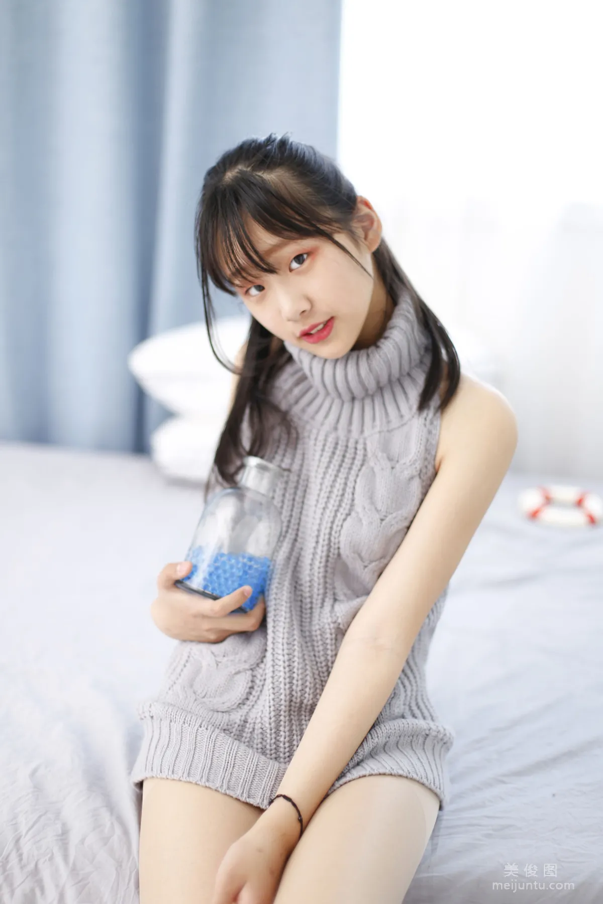 [Naisi] NO.098 Dan Baifen - Halter Sweater Take a Look photo 32