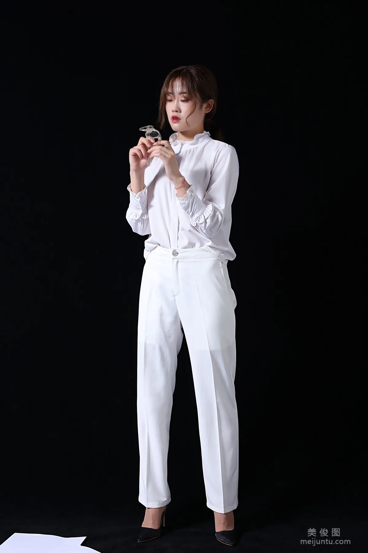 [Naisi] NO.126 Ke Le - Mature Woman Suit, Stockings in Pants photo 25