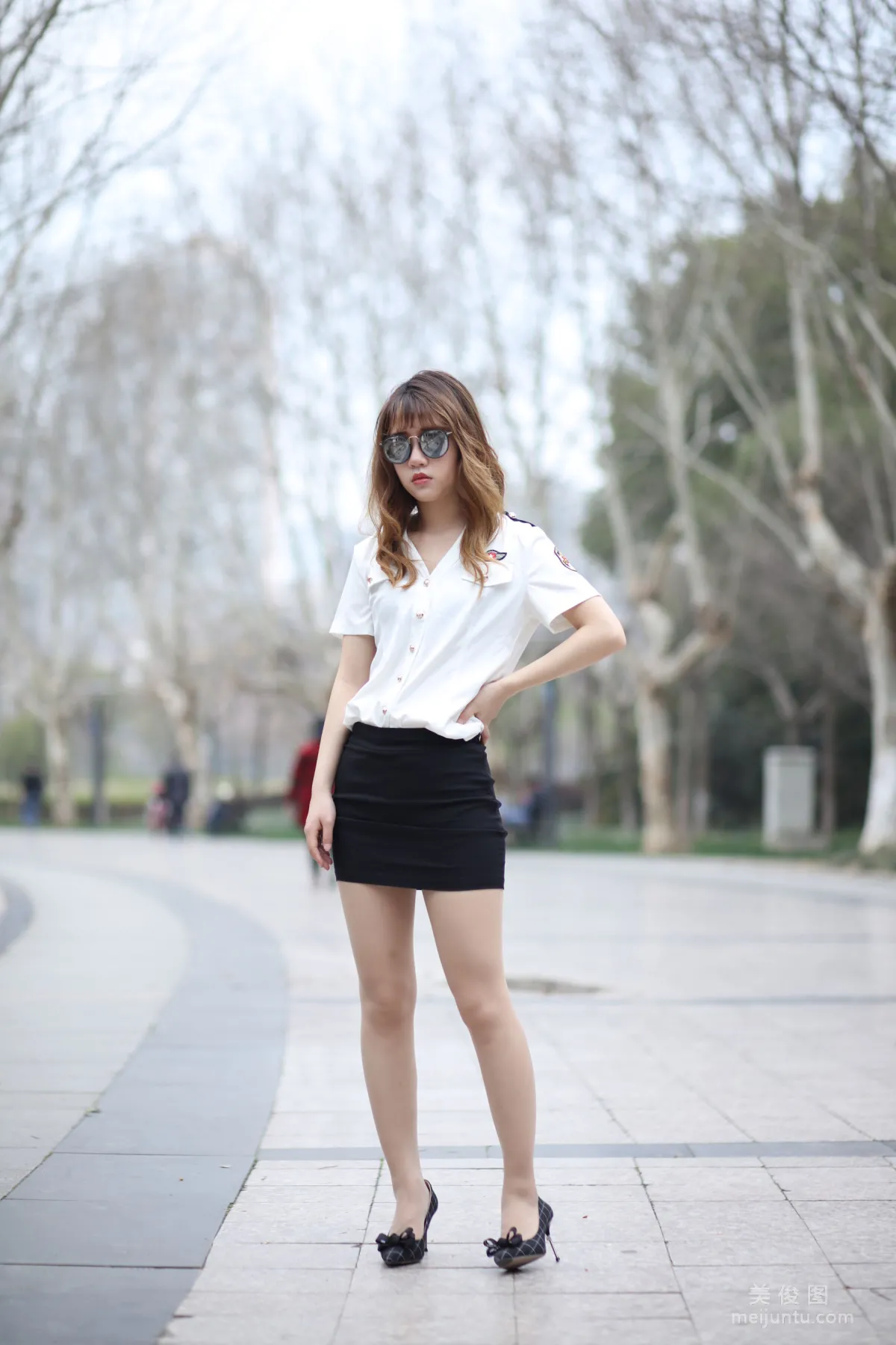 [Naisi] NO.116 Gao Gao - Uniform and Silk Stockings in the Park photo 25
