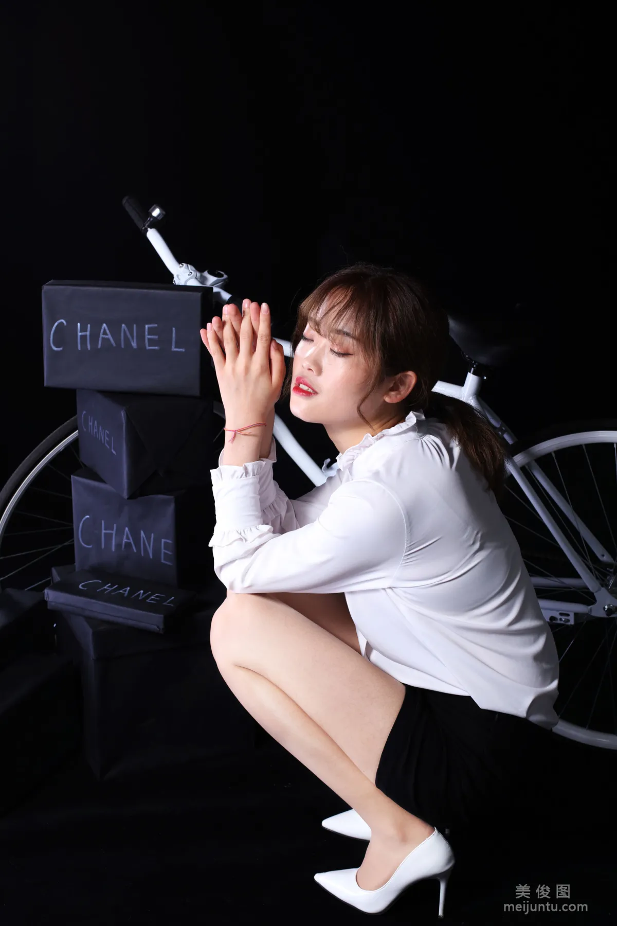 [Naisi] NO.122 Ke Le - Black and White Professional Attire photo 12