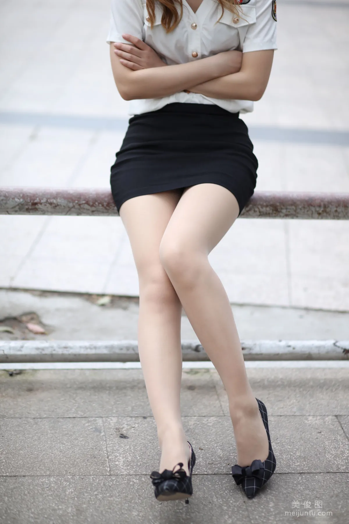 [Naisi] NO.116 Gao Gao - Uniform and Silk Stockings in the Park photo 11