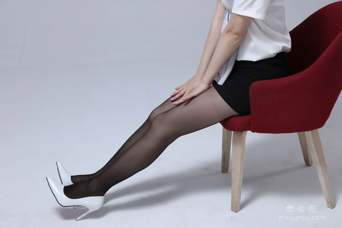 [Naisi] NO.115 Gao Gao - Uniform and Black Stockings photo 9